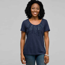 Load image into Gallery viewer, Scoop Neck Tee with Applique-Green-0