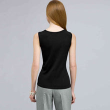 Load image into Gallery viewer, Sleeveless Scoop Neck Shell.-Green-1